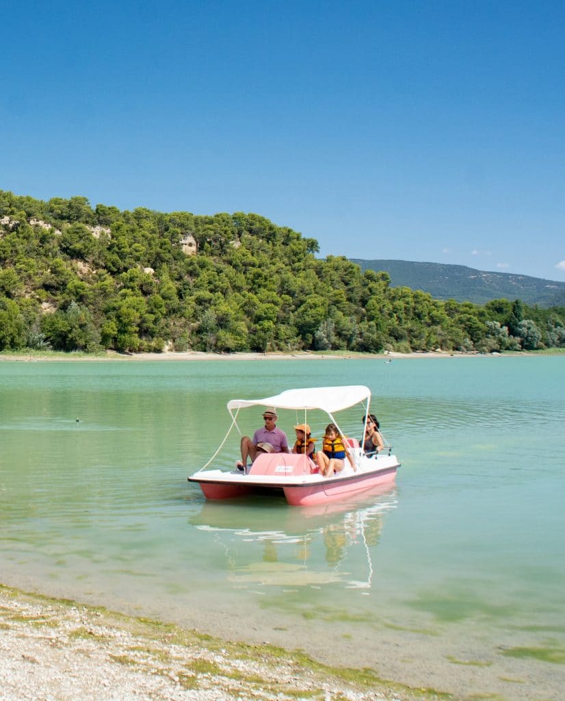 Pédalo au camping du Vaucluse