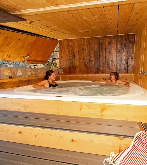 Campasun : Jacuzzi au Camping à Aiguines le camping de l'Aigle