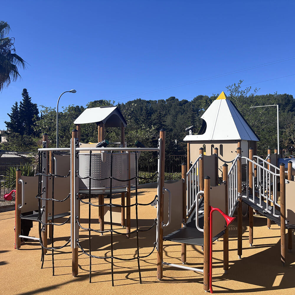Campasun : Aire De Jeux Mas De Pierredon Sanary