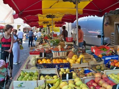 CAMPASUN - Provenzalischer Markt in Aups