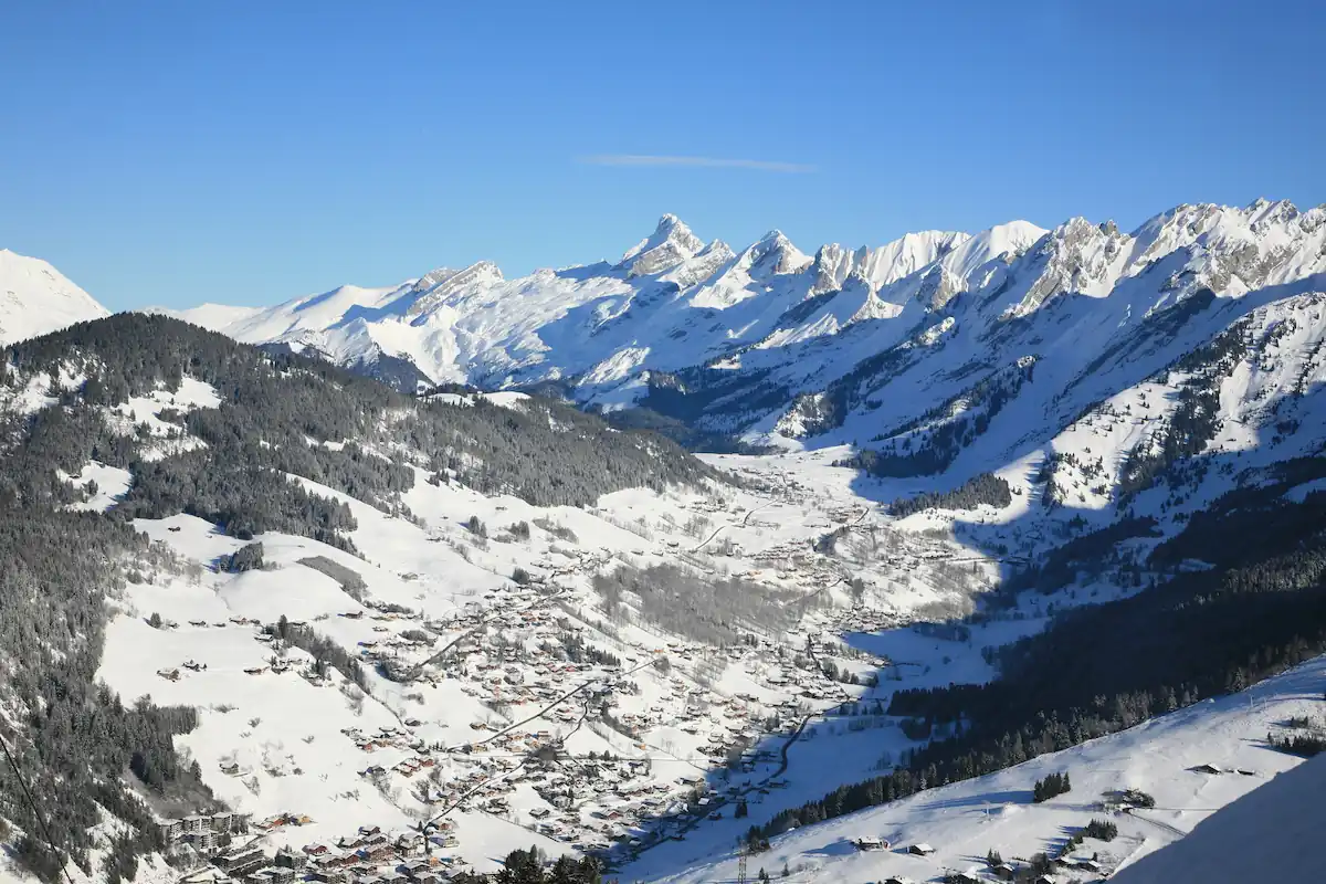 CAMPASUN - Le massif des Aravis