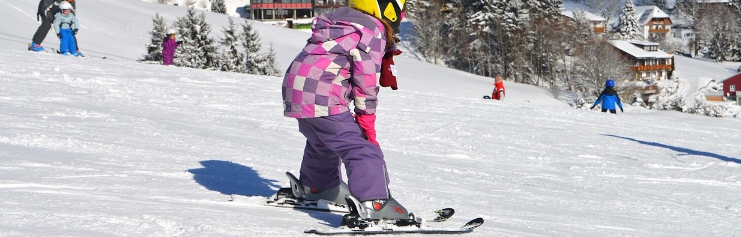 CAMPASUN - Apprendre et progresser sur les pistes : guide des écoles de ski du Grand-Bornand depuis le Campasun Le Clos du Pin
