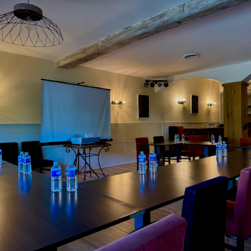 Campasun : Salle De Séminaire Au Camping Mas De Pierredon à Sanary Sur Mer